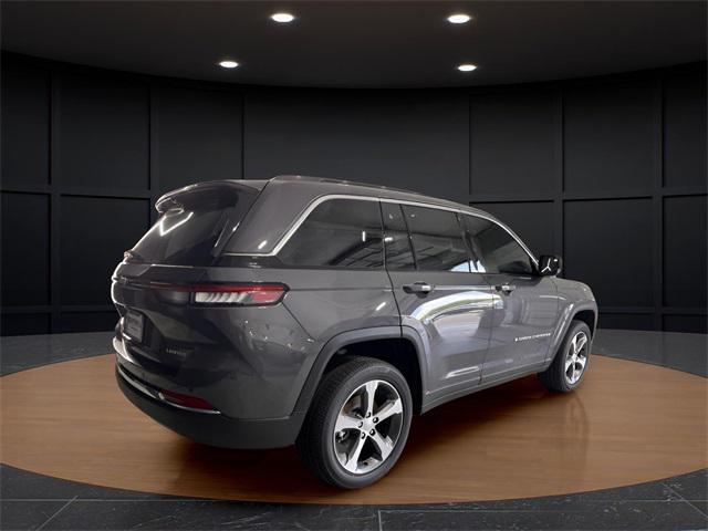 new 2025 Jeep Grand Cherokee car, priced at $47,929