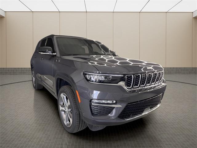 new 2025 Jeep Grand Cherokee car, priced at $45,305