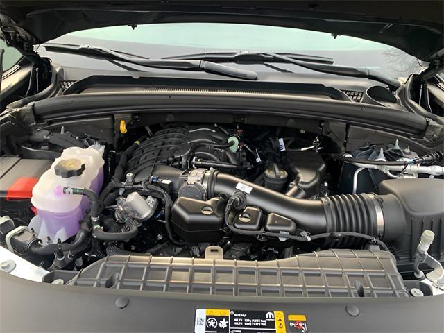 new 2025 Jeep Grand Cherokee car, priced at $45,305