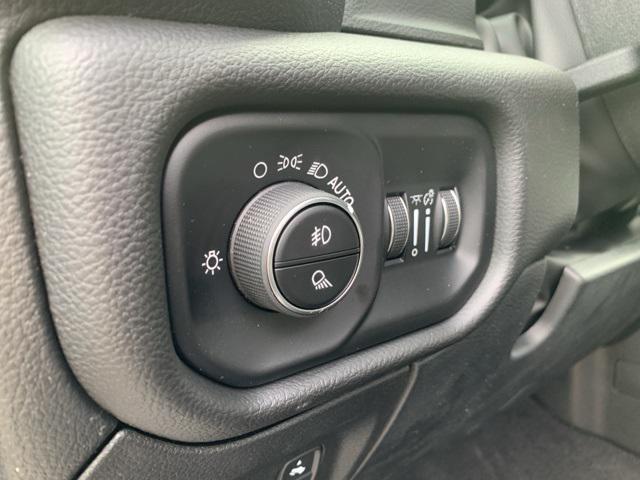 new 2025 Ram 1500 car, priced at $53,535