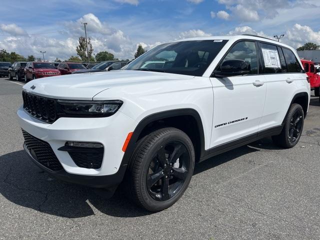 new 2025 Jeep Grand Cherokee car, priced at $54,635