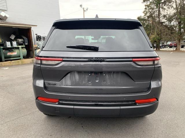 new 2025 Jeep Grand Cherokee car, priced at $42,526