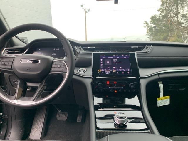 new 2025 Jeep Grand Cherokee car, priced at $42,526
