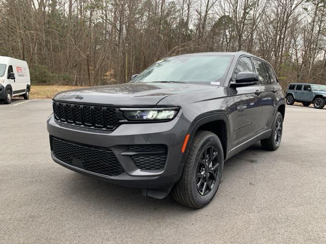 new 2025 Jeep Grand Cherokee car, priced at $42,526