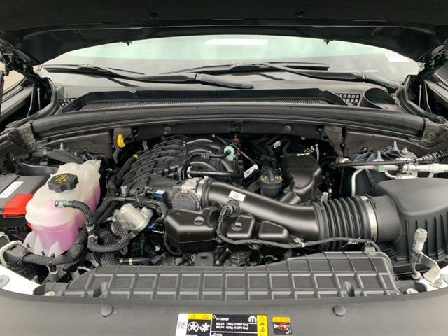 new 2025 Jeep Grand Cherokee car, priced at $42,526