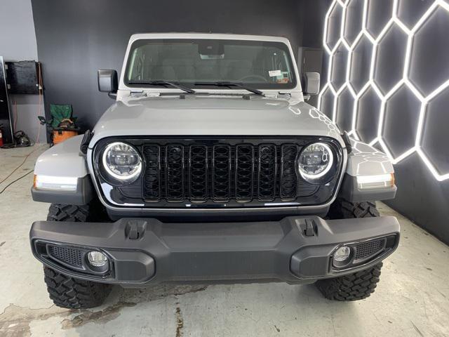 new 2024 Jeep Gladiator car, priced at $48,275