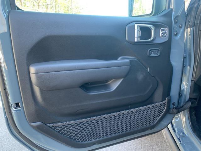 new 2025 Jeep Wrangler car, priced at $48,261