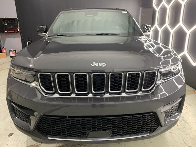 new 2025 Jeep Grand Cherokee car, priced at $36,211