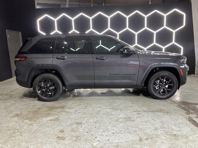 new 2025 Jeep Grand Cherokee car, priced at $39,825