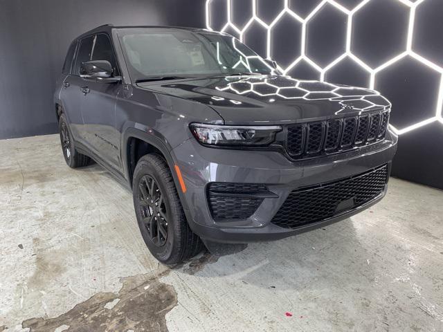 new 2025 Jeep Grand Cherokee car, priced at $39,825