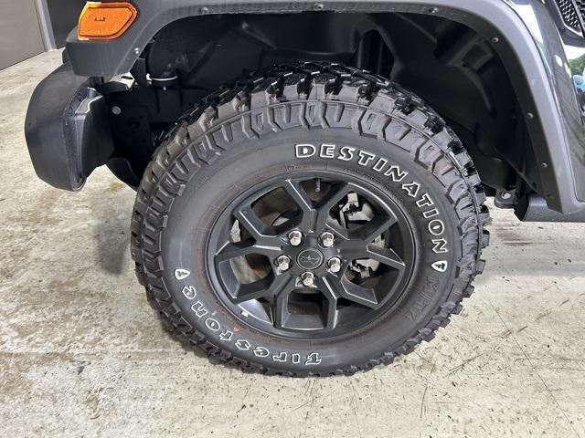 new 2024 Jeep Gladiator car, priced at $49,770