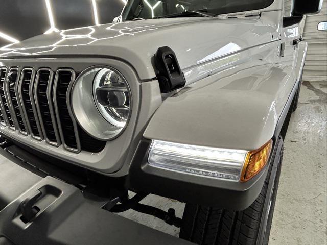 new 2024 Jeep Wrangler car, priced at $52,489