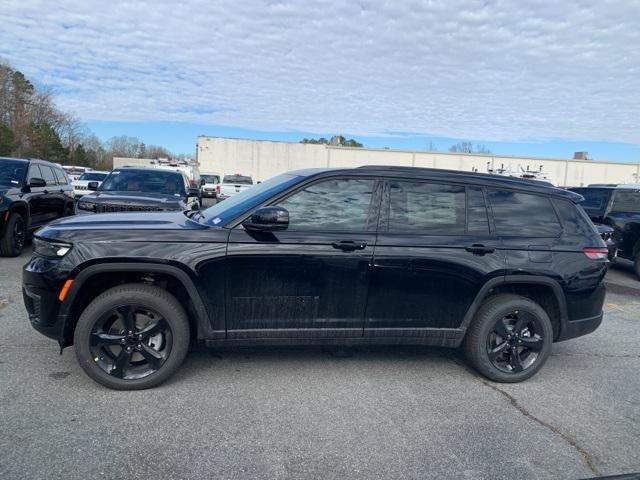 new 2025 Jeep Grand Cherokee L car, priced at $49,800