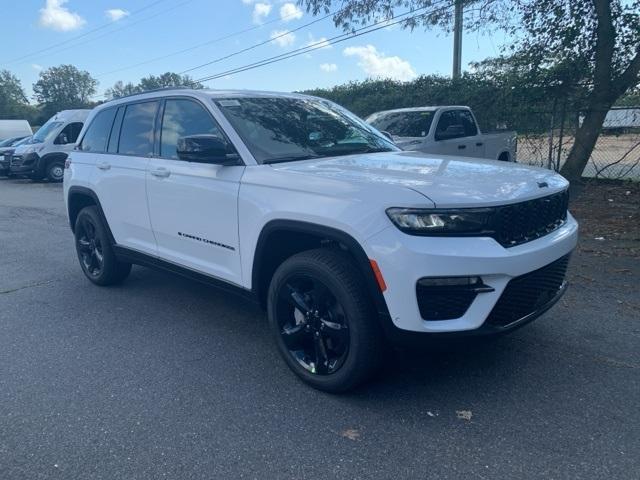 new 2025 Jeep Grand Cherokee car, priced at $48,360