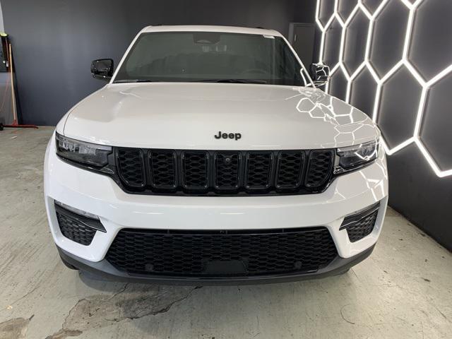new 2025 Jeep Grand Cherokee car, priced at $45,246