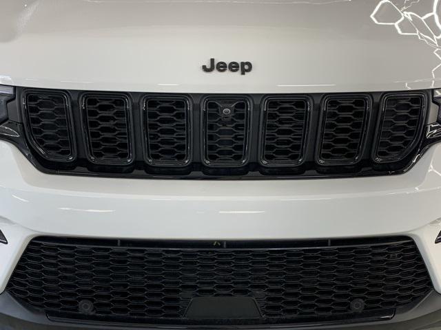 new 2025 Jeep Grand Cherokee car, priced at $45,246