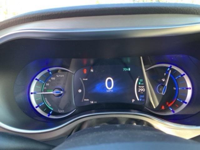 new 2025 Chrysler Pacifica car, priced at $52,655