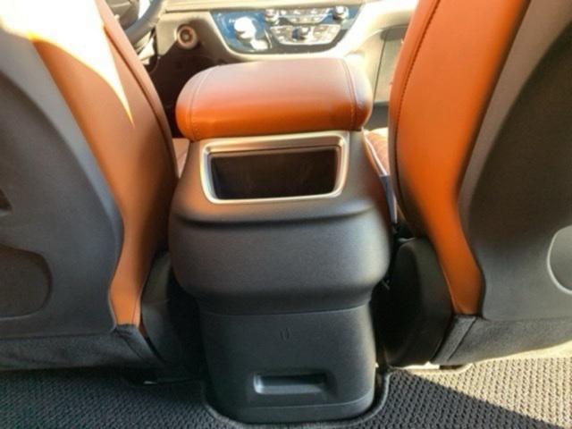 new 2025 Chrysler Pacifica car, priced at $52,655