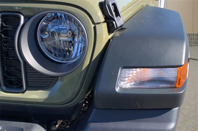 new 2026 Jeep Wrangler car, priced at $46,895
