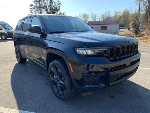 new 2025 Jeep Grand Cherokee L car, priced at $46,642