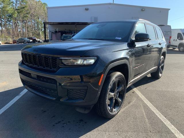 new 2025 Jeep Grand Cherokee L car, priced at $46,642