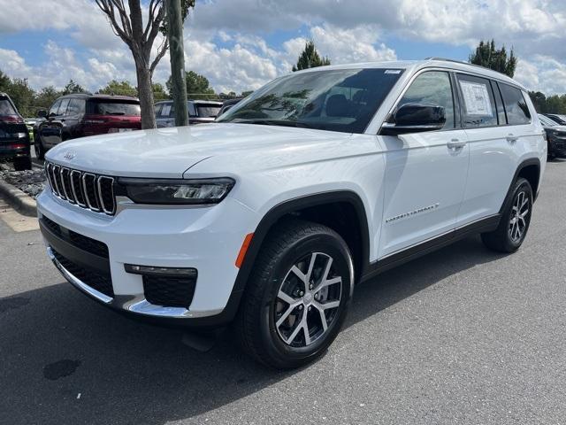 new 2025 Jeep Grand Cherokee L car, priced at $44,704