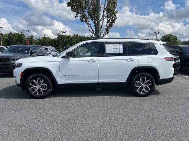 new 2025 Jeep Grand Cherokee L car, priced at $44,704