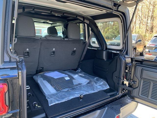 new 2025 Jeep Wrangler car, priced at $51,235
