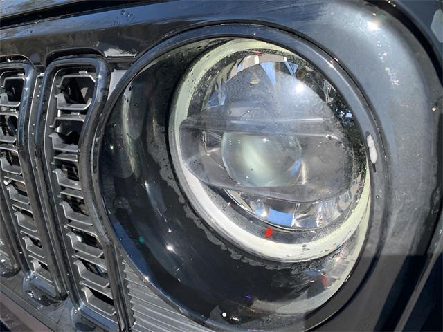 new 2025 Jeep Wrangler car, priced at $51,475