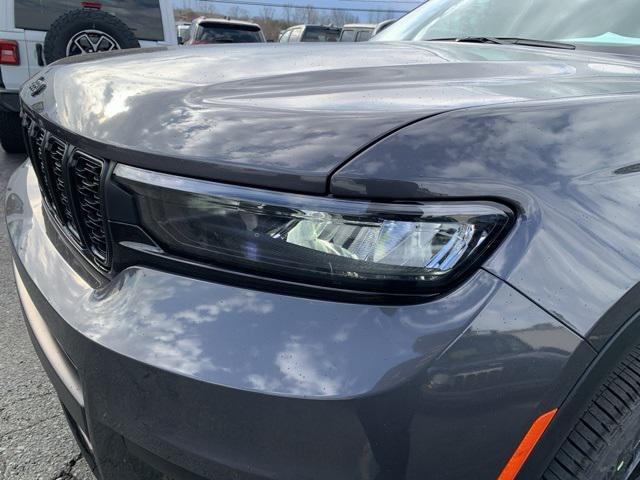 new 2025 Jeep Grand Cherokee L car, priced at $46,642