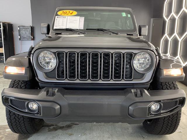 used 2024 Jeep Gladiator car, priced at $39,492
