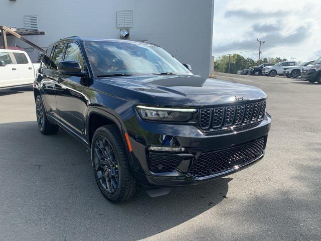 new 2025 Jeep Grand Cherokee car, priced at $61,726