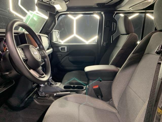 new 2025 Jeep Gladiator car, priced at $42,111