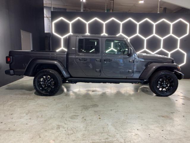 new 2025 Jeep Gladiator car, priced at $42,111