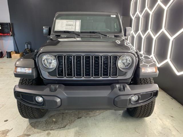 new 2025 Jeep Gladiator car, priced at $42,111