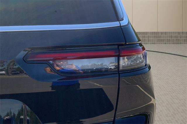 used 2025 Jeep Grand Cherokee L car, priced at $42,997