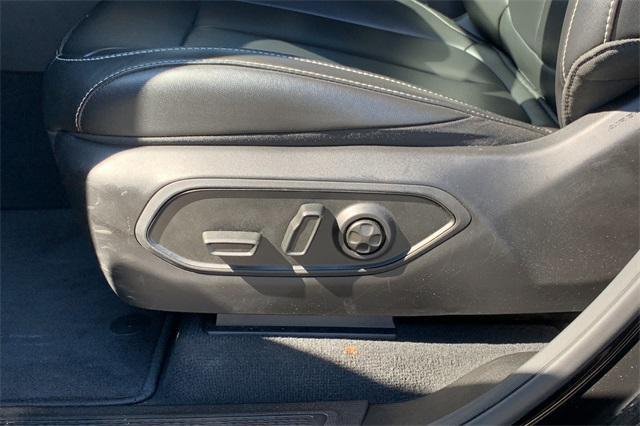 used 2025 Jeep Grand Cherokee L car, priced at $42,997