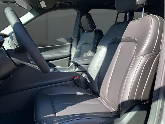 new 2025 Jeep Grand Cherokee car, priced at $48,674