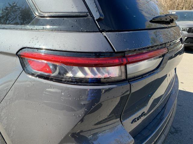 new 2025 Jeep Grand Cherokee car, priced at $48,999