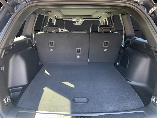 new 2025 Jeep Grand Cherokee car, priced at $48,674