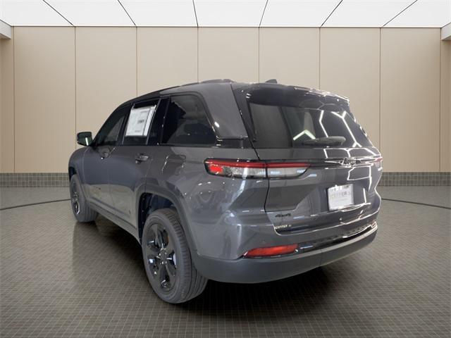 new 2025 Jeep Grand Cherokee car, priced at $46,555