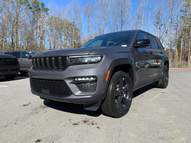 new 2025 Jeep Grand Cherokee car, priced at $48,999