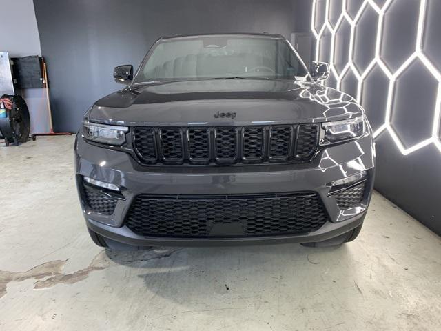 new 2025 Jeep Grand Cherokee car, priced at $49,191