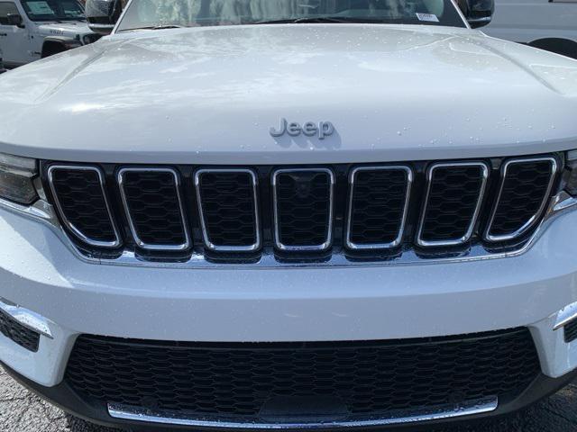 new 2025 Jeep Grand Cherokee car, priced at $51,256