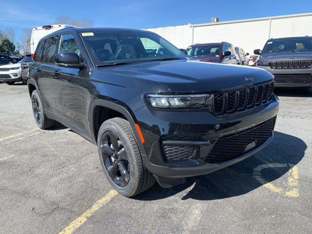 new 2025 Jeep Grand Cherokee car, priced at $44,006