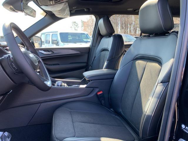 new 2025 Jeep Grand Cherokee car, priced at $44,006