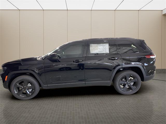 new 2025 Jeep Grand Cherokee car, priced at $45,920