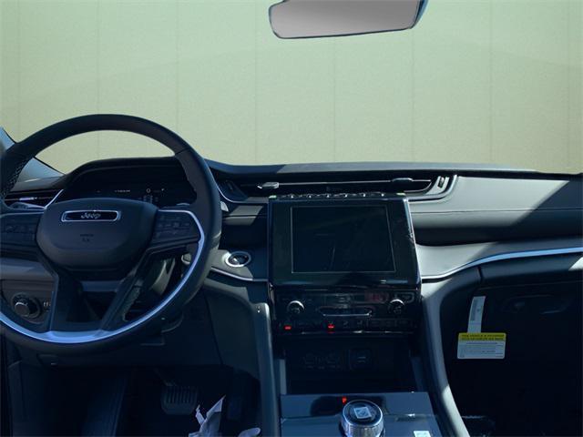 new 2025 Jeep Grand Cherokee car, priced at $45,920