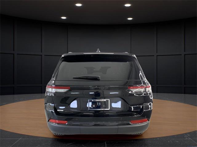new 2025 Jeep Grand Cherokee car, priced at $43,801