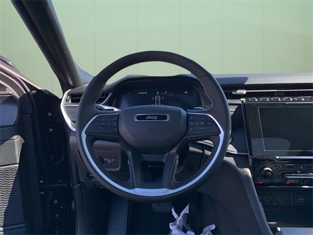 new 2025 Jeep Grand Cherokee car, priced at $45,920